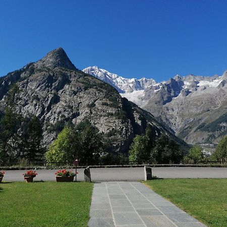 Bed and Breakfast Le Reve Courmayeur Exterior foto