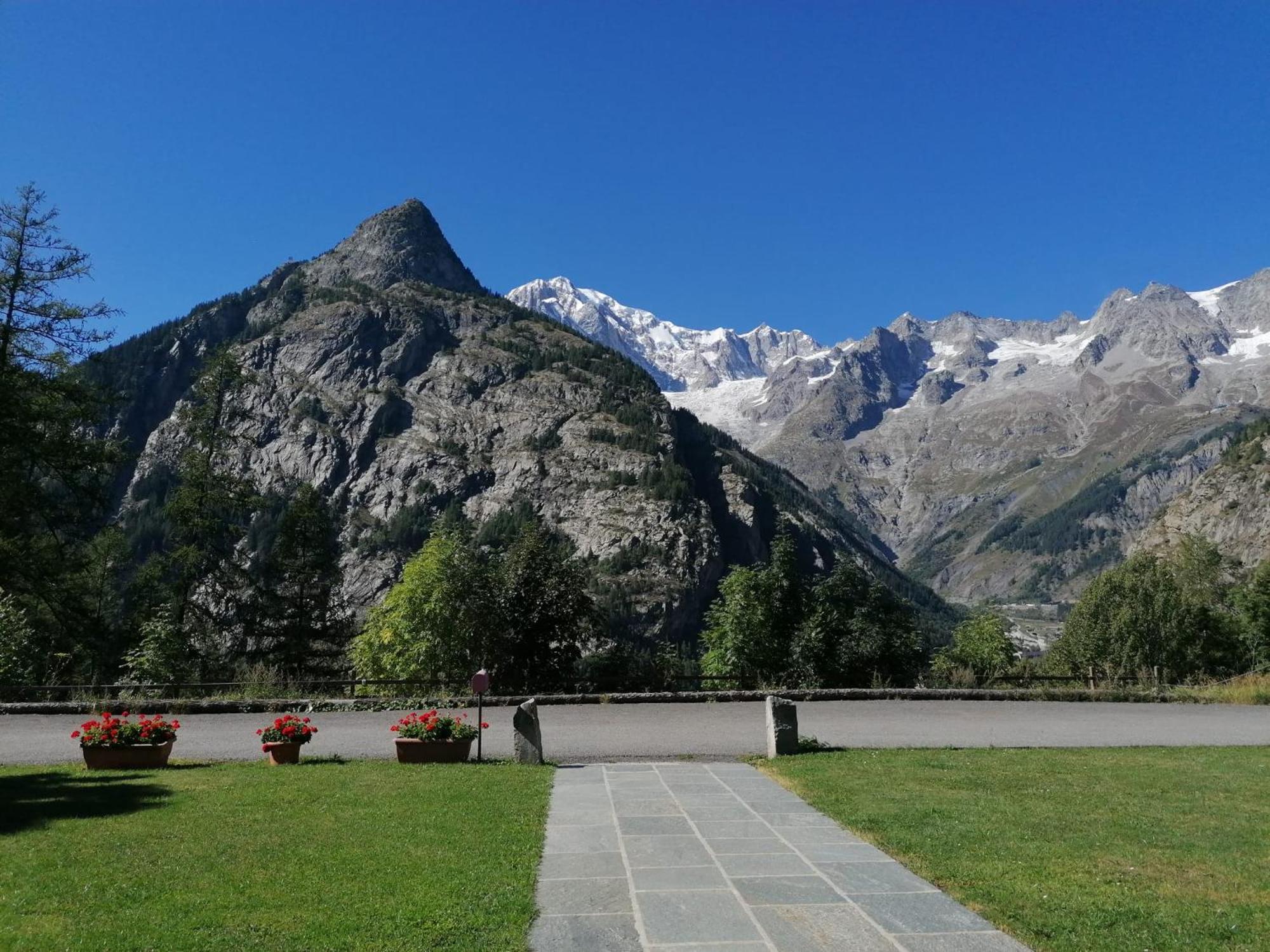 Bed and Breakfast Le Reve Courmayeur Exterior foto